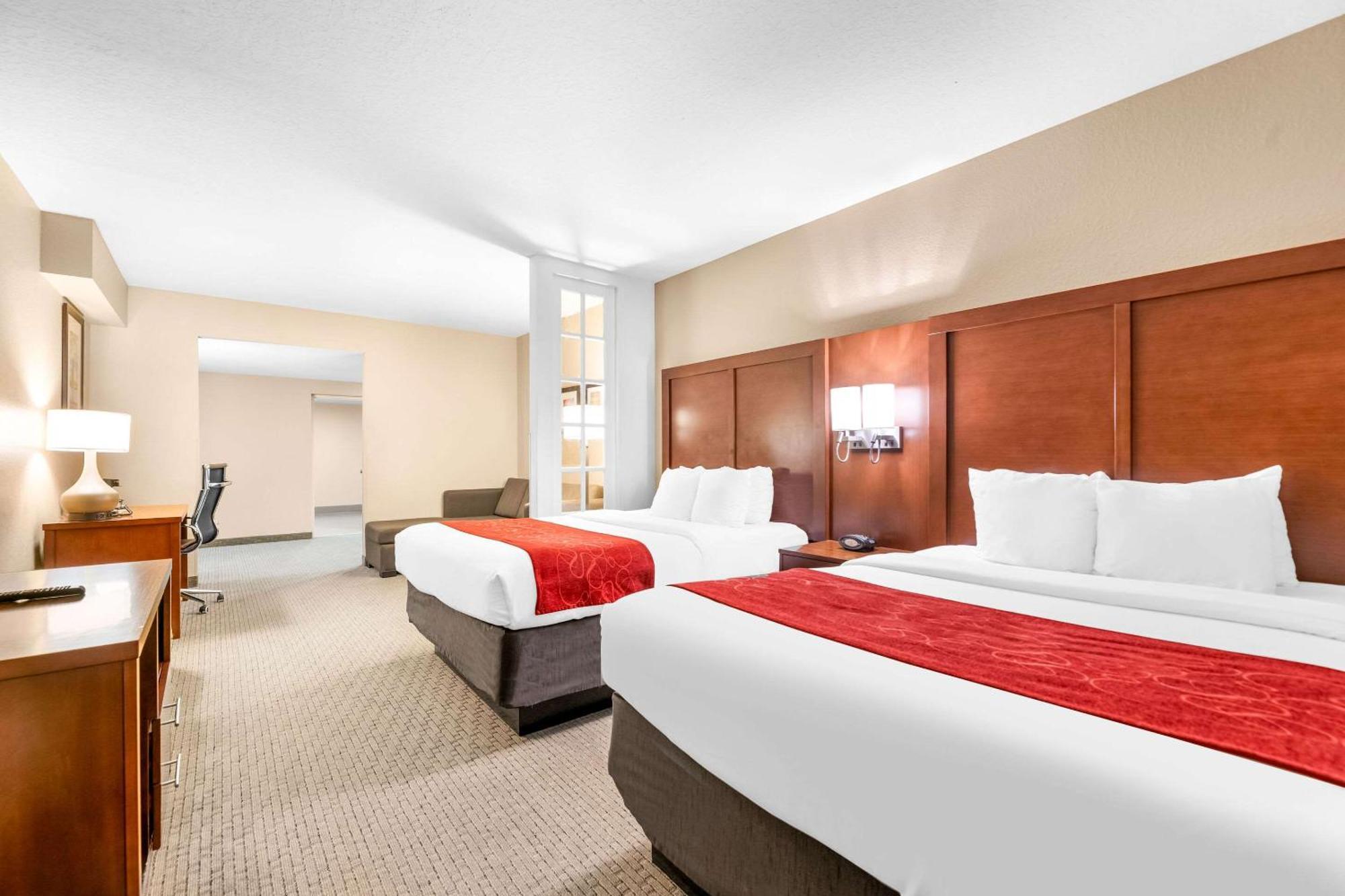 Comfort Suites Orlando Airport Eksteriør billede